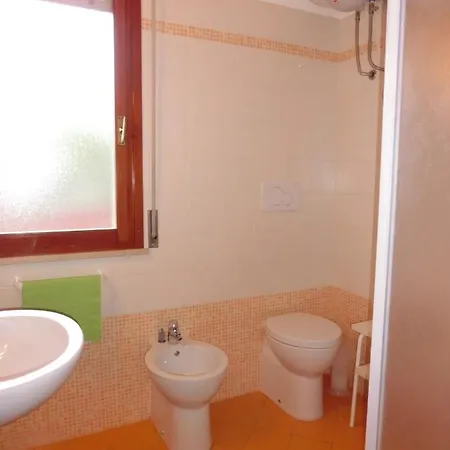 Your Flat Just A Short Walk From Pluto Apartamento Bibione